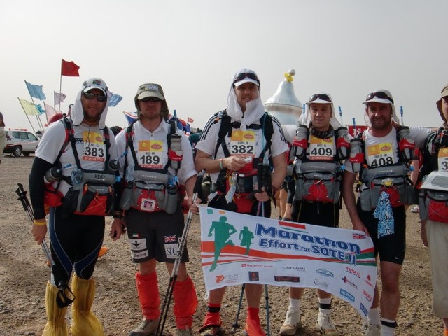 Simon Saunders ran desert marathon